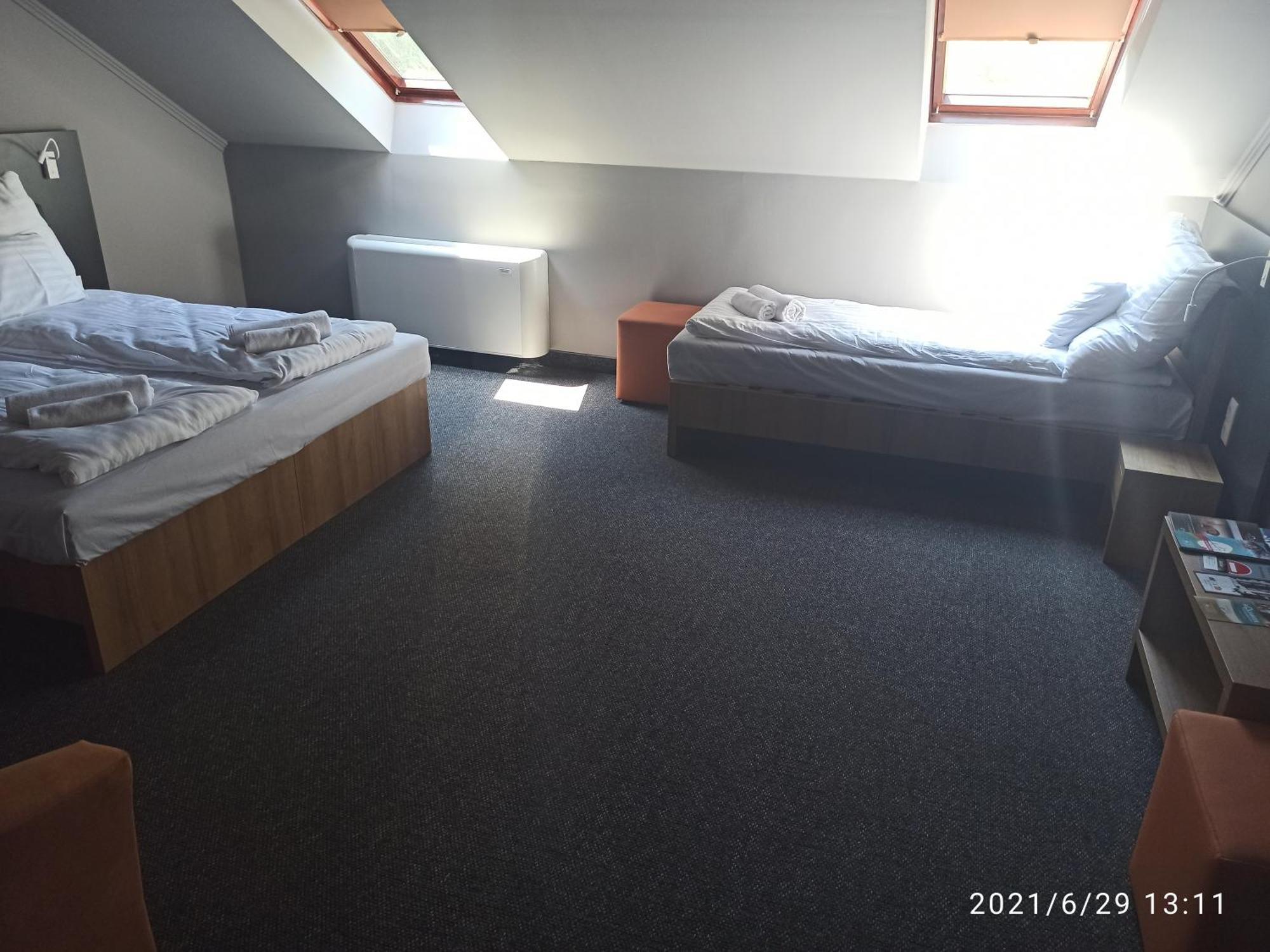 Bed and Breakfast Svajci Lak Panzio Ньиредьхаза Экстерьер фото